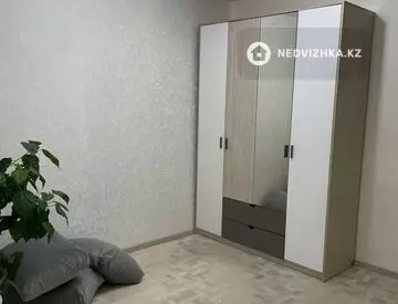 2-комнатная квартира, этаж 3 из 9, 48 м²
