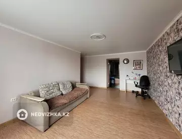 3-комнатная квартира, этаж 5 из 9, 58 м²