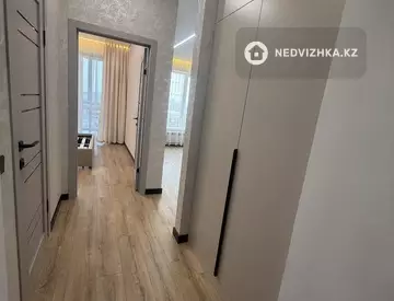 2-комнатная квартира, этаж 12 из 12, 38 м²