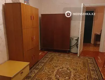 2-комнатная квартира, этаж 3 из 5, 49 м²