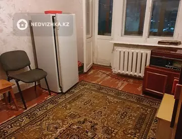 2-комнатная квартира, этаж 3 из 5, 49 м²