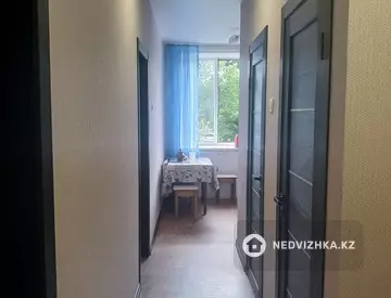 3-комнатная квартира, этаж 2 из 3, 63 м², на длительный срок