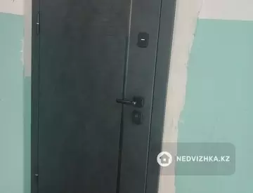 3-комнатная квартира, этаж 2 из 3, 63 м², на длительный срок