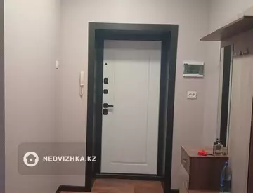 3-комнатная квартира, этаж 2 из 3, 63 м², на длительный срок
