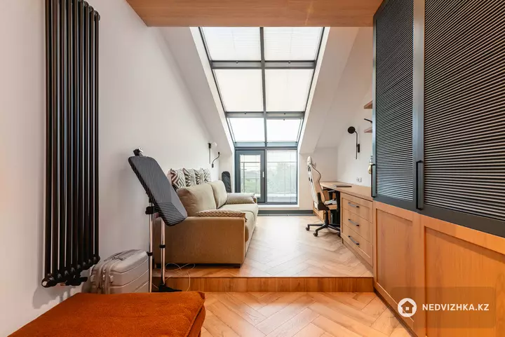 150 м², 3-комнатная квартира, этаж 4 из 4, 150 м², изображение - 1