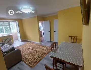 3-комнатная квартира, этаж 3 из 4, 60 м², на длительный срок