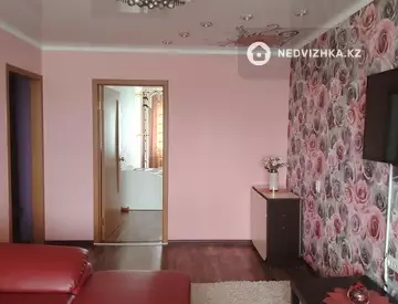 2-комнатная квартира, этаж 5 из 5, 49 м²