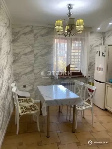 2-комнатная квартира, этаж 3 из 5, 83 м²