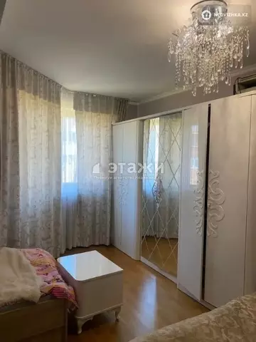 2-комнатная квартира, этаж 3 из 5, 83 м²