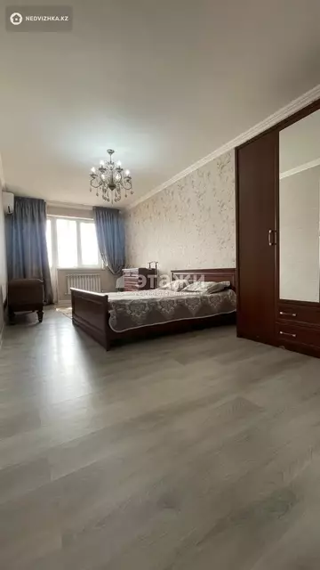 2-комнатная квартира, этаж 12 из 12, 92 м², на длительный срок