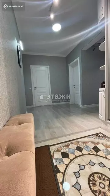 2-комнатная квартира, этаж 12 из 12, 92 м², на длительный срок