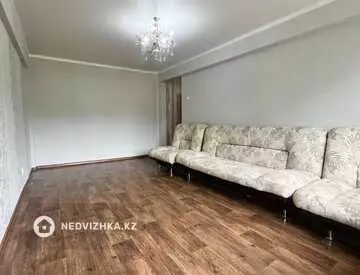 2-комнатная квартира, этаж 3 из 5, 44 м²