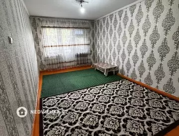 2-комнатная квартира, этаж 3 из 5, 43 м², на длительный срок