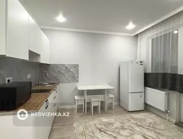 1-комнатная квартира, этаж 3 из 14, 30 м²