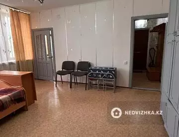 1-комнатная квартира, этаж 1 из 2, 33 м²