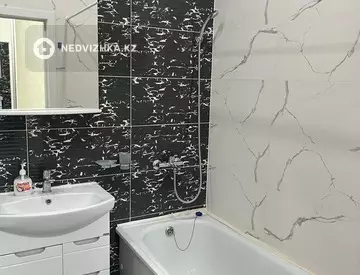 2-комнатная квартира, этаж 6 из 9, 52 м², посуточно