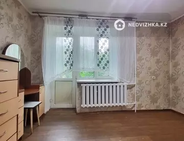 2-комнатная квартира, этаж 4 из 4, 43 м²