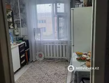 2-комнатная квартира, этаж 4 из 9, 52 м²