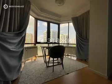 3-комнатная квартира, этаж 6 из 15, 122 м²