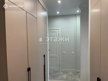 3-комнатная квартира, этаж 12 из 12, 60 м²