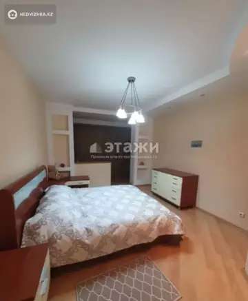 2-комнатная квартира, этаж 4 из 5, 59 м²