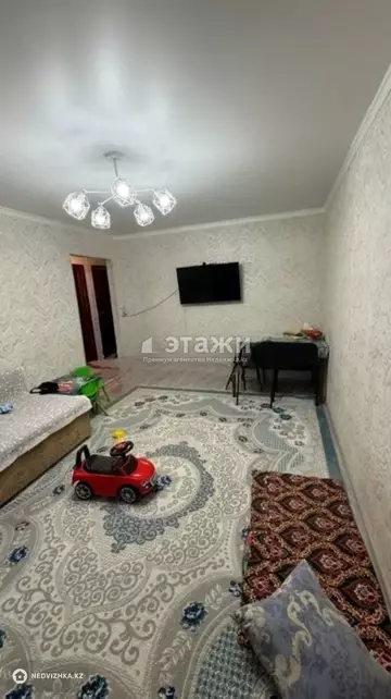 2-комнатная квартира, этаж 4 из 4, 40 м²