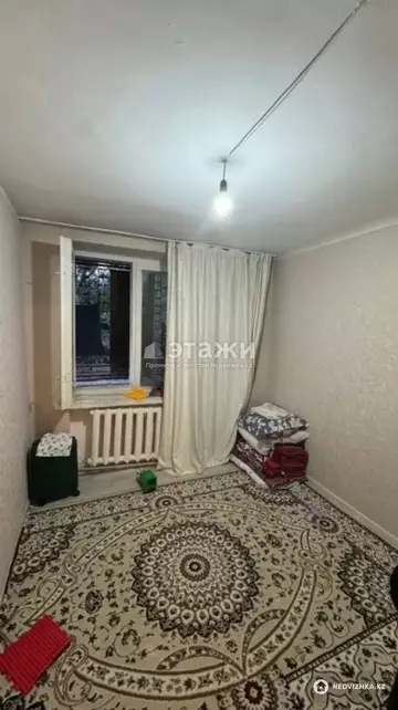 2-комнатная квартира, этаж 4 из 4, 40 м²