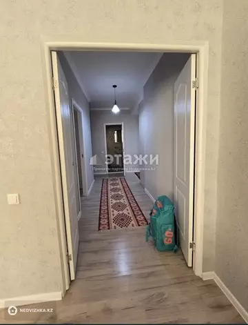 2-комнатная квартира, этаж 8 из 24, 66 м²