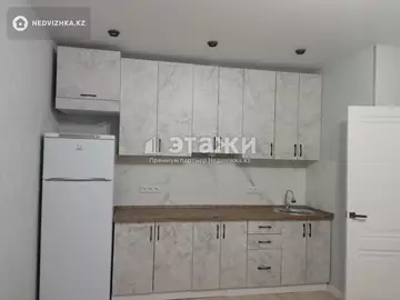 2-комнатная квартира, этаж 4 из 12, 38 м²