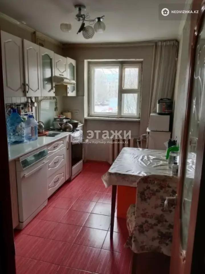 64 м², 3-комнатная квартира, этаж 2 из 6, 64 м², изображение - 1