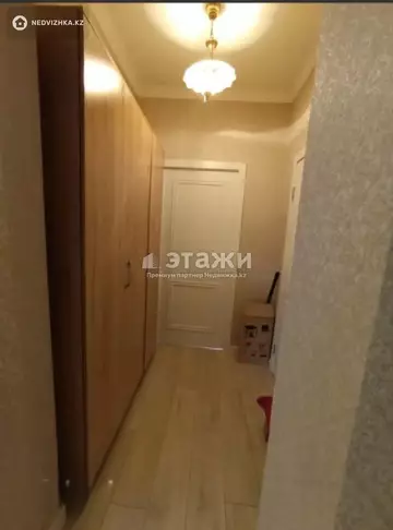 3-комнатная квартира, этаж 2 из 9, 63 м²