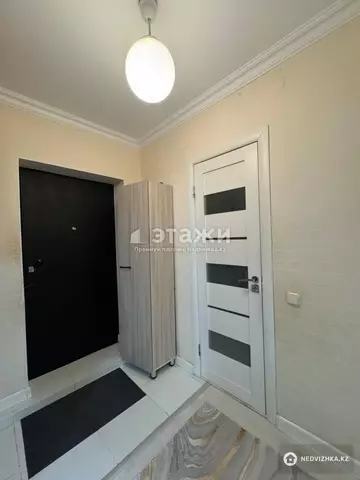 2-комнатная квартира, этаж 4 из 6, 38 м²