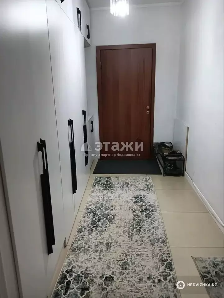 71.5 м², 2-комнатная квартира, этаж 3 из 9, 72 м², изображение - 1