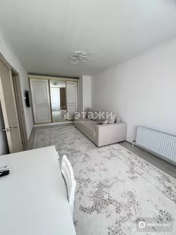 1-комнатная квартира, этаж 13 из 14, 39 м²