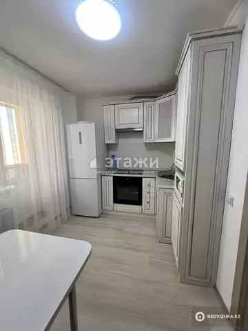 1-комнатная квартира, этаж 13 из 14, 39 м²
