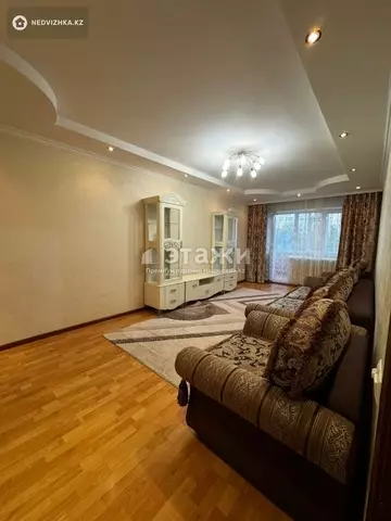 2-комнатная квартира, этаж 1 из 10, 71 м²