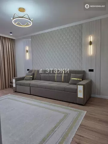 2-комнатная квартира, этаж 8 из 12, 62 м²