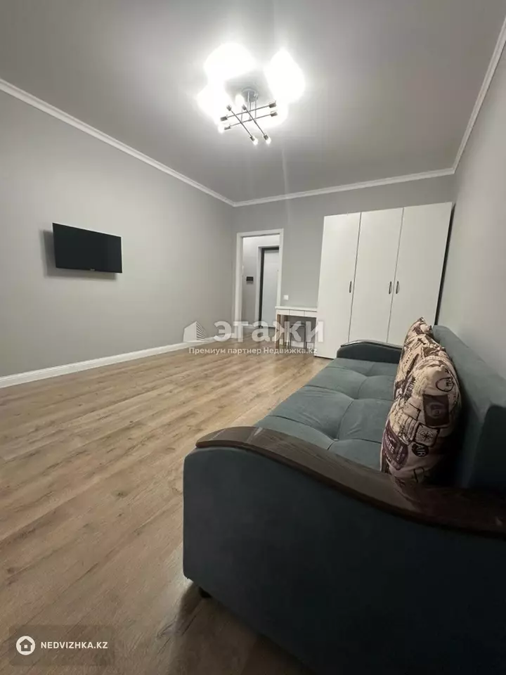 42 м², 1-комнатная квартира, этаж 10 из 17, 42 м², изображение - 1