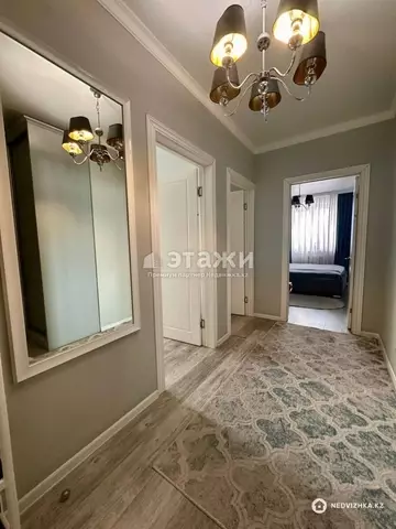 2-комнатная квартира, этаж 8 из 10, 56 м²