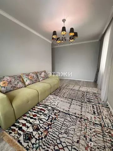 2-комнатная квартира, этаж 8 из 10, 56 м²