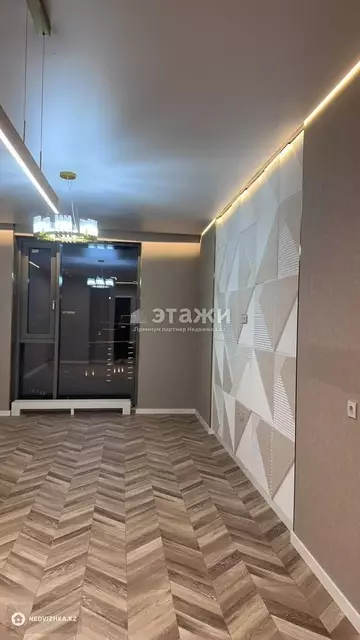 2-комнатная квартира, этаж 13 из 14, 64 м²