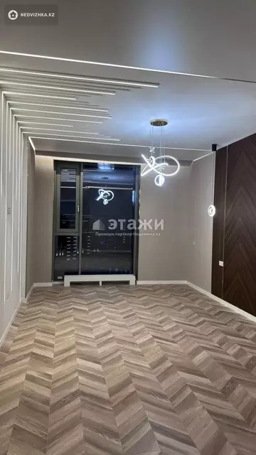 2-комнатная квартира, этаж 13 из 14, 64 м²