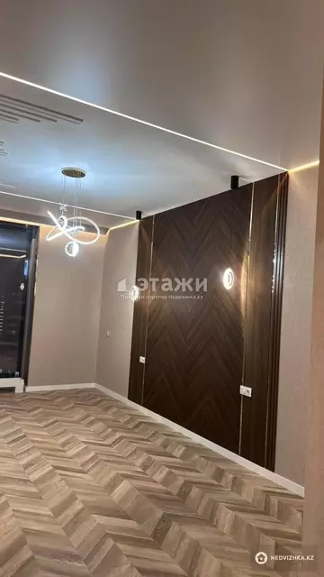 2-комнатная квартира, этаж 13 из 14, 64 м²