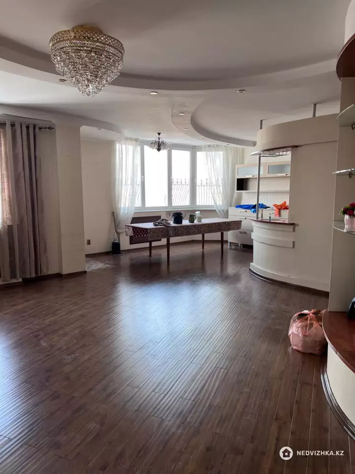 162 м², 4-комнатная квартира, этаж 10 из 14, 162 м², изображение - 1