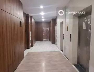 2-комнатная квартира, этаж 4 из 10, 58 м², на длительный срок