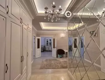 4-комнатная квартира, этаж 6 из 10, 134 м²