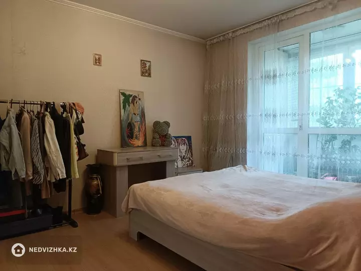 90 м², 3-комнатная квартира, этаж 2 из 9, 90 м², изображение - 1
