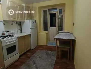 2-комнатная квартира, этаж 8 из 9, 50 м²