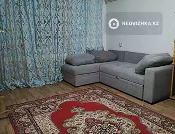2-комнатная квартира, этаж 8 из 9, 50 м²