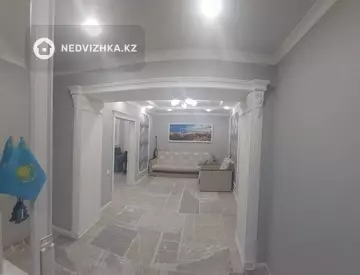 4-комнатная квартира, этаж 4 из 9, 122 м²